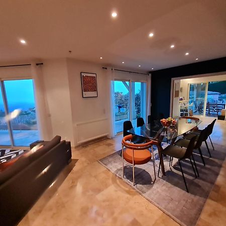 Adorable Maison Independante 30M2 Avec Piscine En Saison Cabris Rum bild