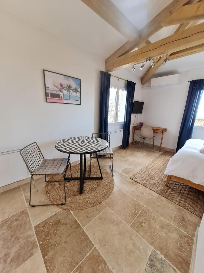 Adorable Maison Independante 30M2 Avec Piscine En Saison Cabris Exteriör bild