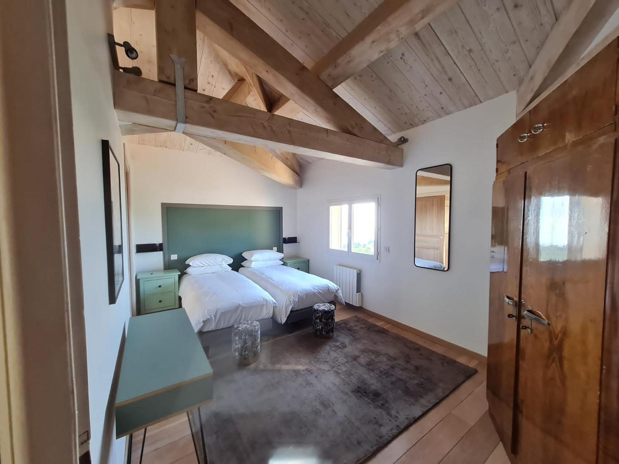 Adorable Maison Independante 30M2 Avec Piscine En Saison Cabris Rum bild